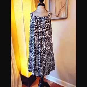 White
House Black Market Geometric Print Shift Dress
